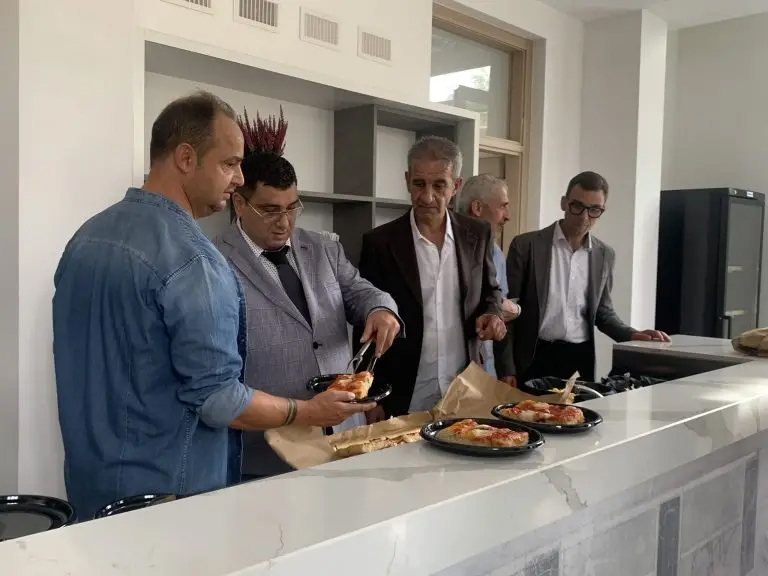 Terzigno-pizze-scaled-768x576